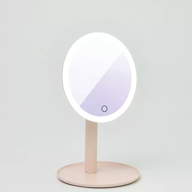 LED-valopeilikylpyhuone